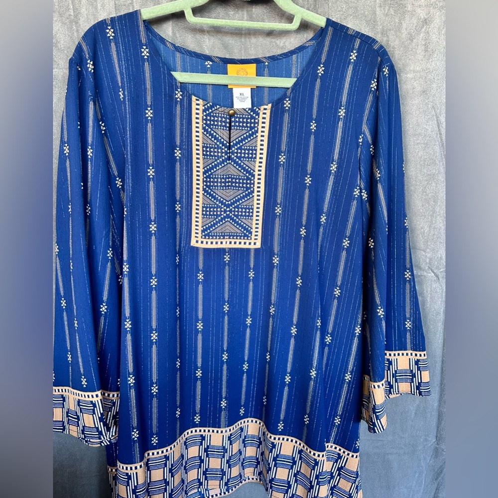 Brand: Ruby Rd. XL blouse and pants set.